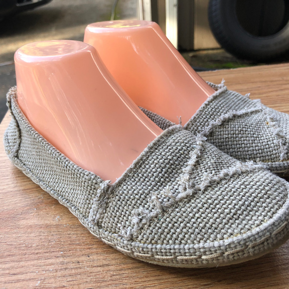 Red Dog Khaki Canvas Slip On Shoes Size 7M - Picture 5 of 8